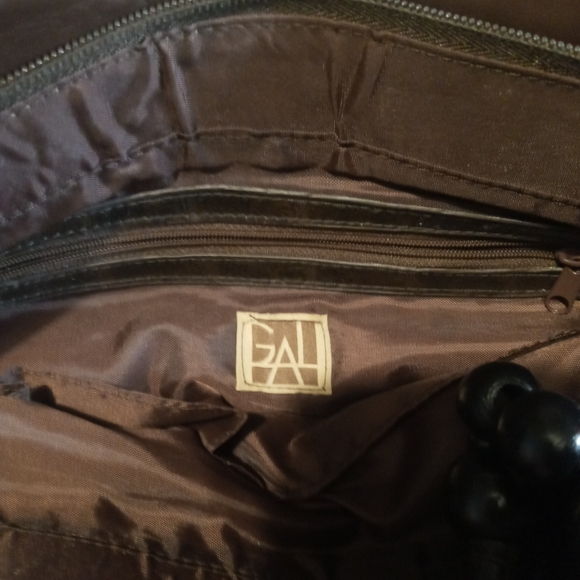 Handbag - Picture 2 of 2